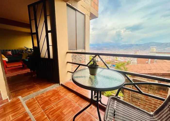 Apartamento New Colorful & Artsy Home, Fam Perfect, Great Wifi For Working Cusco