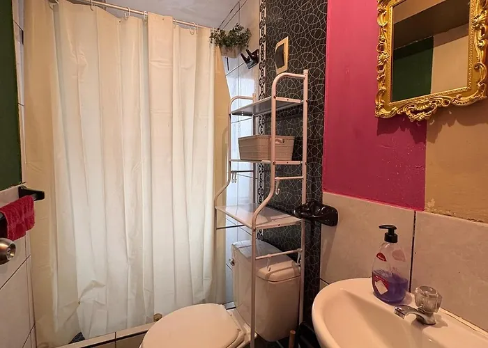 New Colorful & Artsy Home, Fam Perfect, Great Wifi For Working