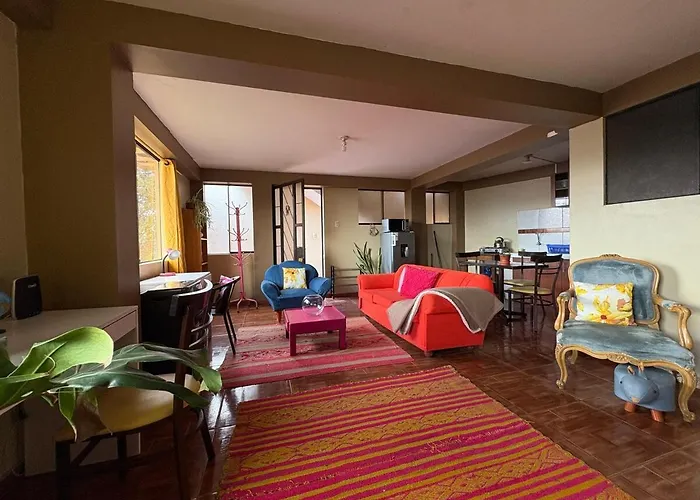 Apartamento New Colorful & Artsy Home, Fam Perfect, Great Wifi For Working *
