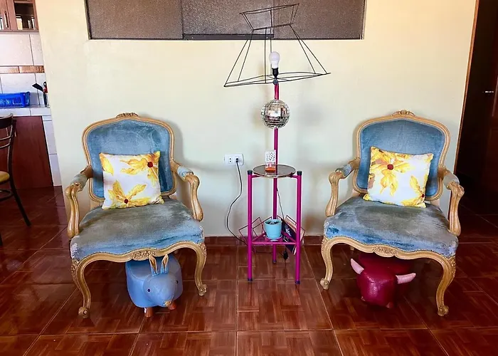 New Colorful & Artsy Home, Fam Perfect, Great Wifi For Working Apartamento *