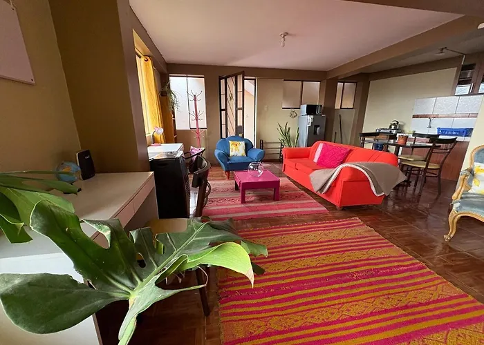 New Colorful & Artsy Home, Fam Perfect, Great Wifi For Working *