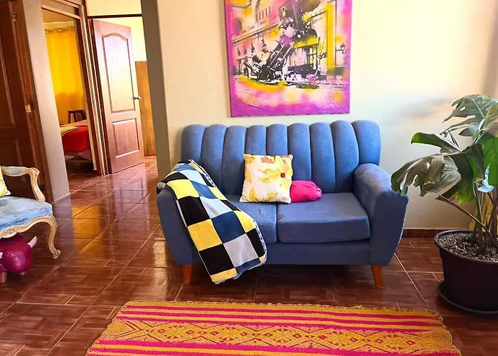 Apartamento New Colorful & Artsy Home, Fam Perfect, Great Wifi For Working *