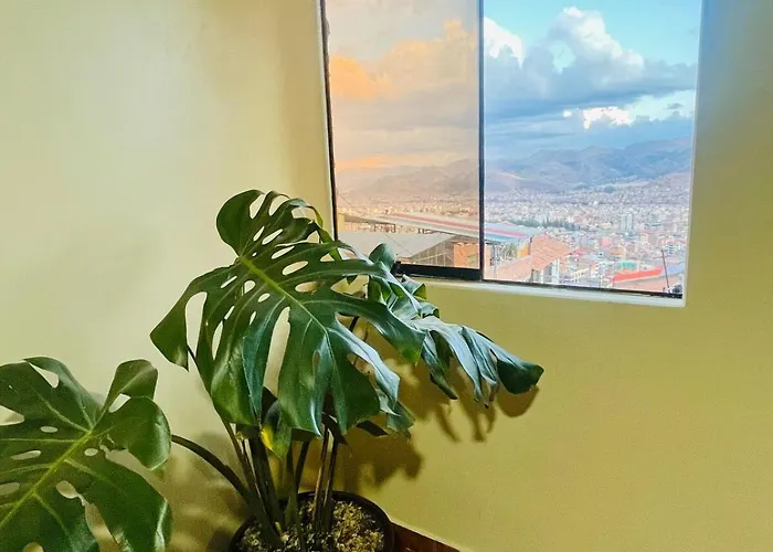 Apartamento New Colorful & Artsy Home, Fam Perfect, Great Wifi For Working