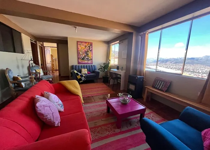 New Colorful & Artsy Home, Fam Perfect, Great Wifi For Working Apartamento