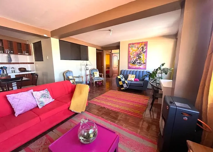 Apartamento New Colorful & Artsy Home, Fam Perfect, Great Wifi For Working