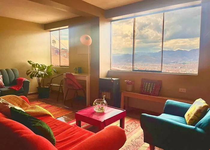Apartamento New Colorful & Artsy Home, Fam Perfect, Great Wifi For Working