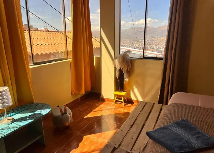 New Colorful & Artsy Home, Fam Perfect, Great Wifi For Working Cusco