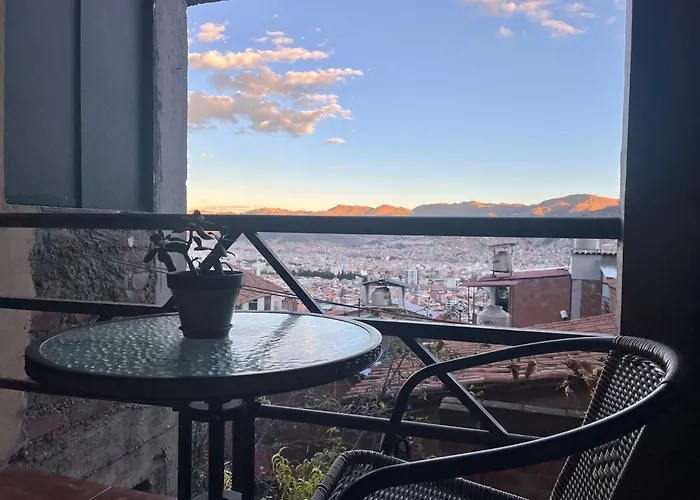 Apartamento New Colorful & Artsy Home, Fam Perfect, Great Wifi For Working Cusco