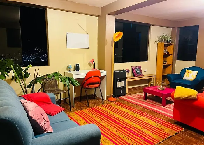 New Colorful & Artsy Home, Fam Perfect, Great Wifi For Working Cusco
