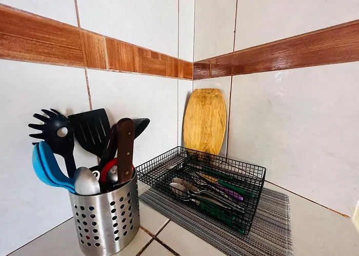 Apartamento New Colorful & Artsy Home, Fam Perfect, Great Wifi For Working *